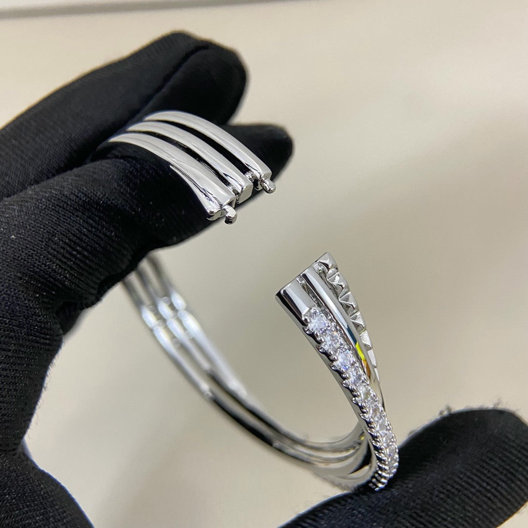[Okajuri Jewelry] ETINCELLE HALF-PAVED DIAMOND BRACELET