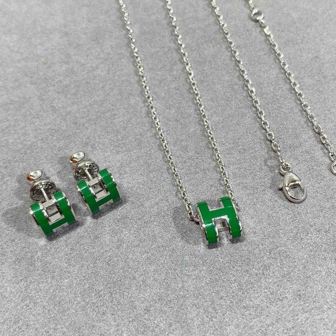 [Okajuri Jewelry]POP H GREEN NECKLACE SILVER AND GOLD