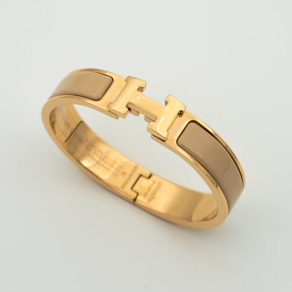 [Okajuri Jewelry]H GREY BRACELET