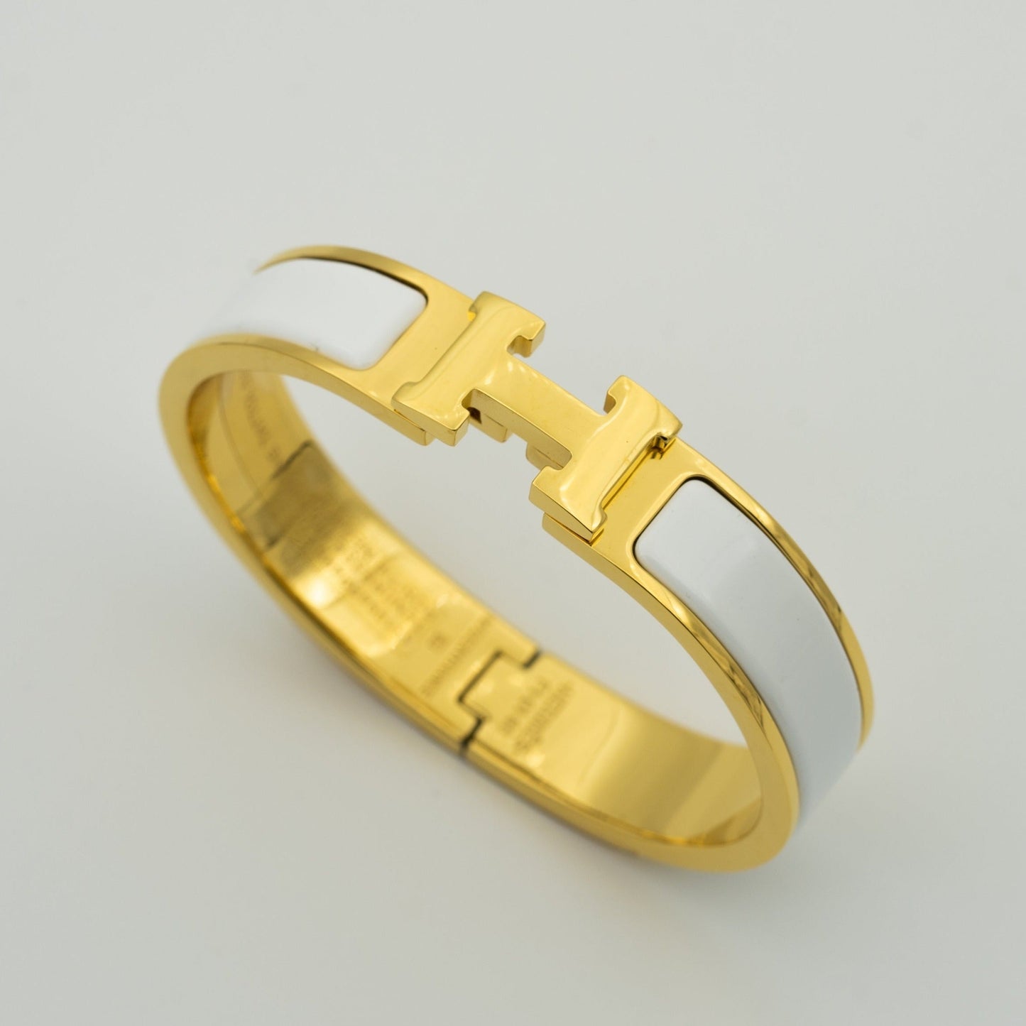 [Okajuri Jewelry]H WHITE BRACELET