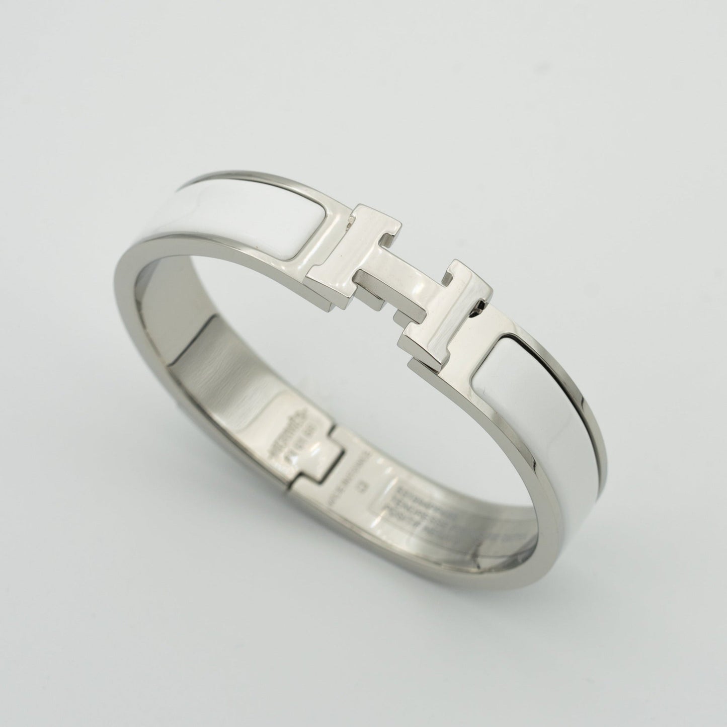 [Okajuri Jewelry]H WHITE BRACELET