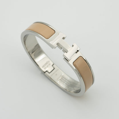 [Okajuri Jewelry]H GREY BRACELET