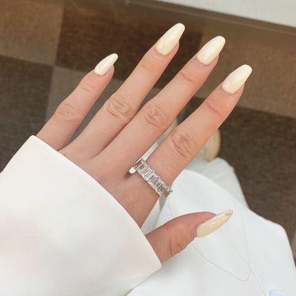 [Okajuri Jewelry]0.75 Carat Elegant Emerald Cut Tennis Ring