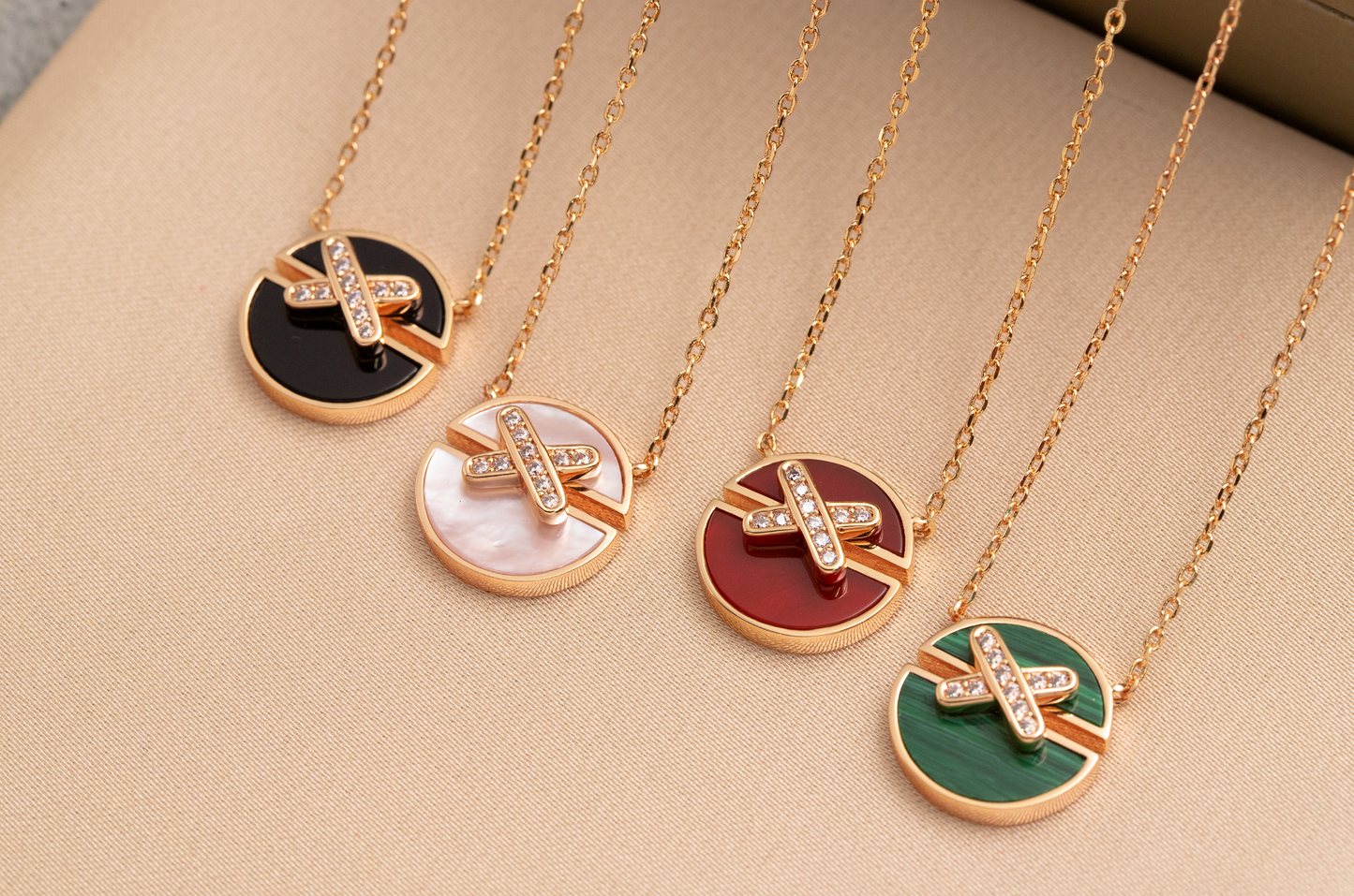 [Okajuri Jewelry]JEUX DE PINK GOLD DIAMOND NECKLACE