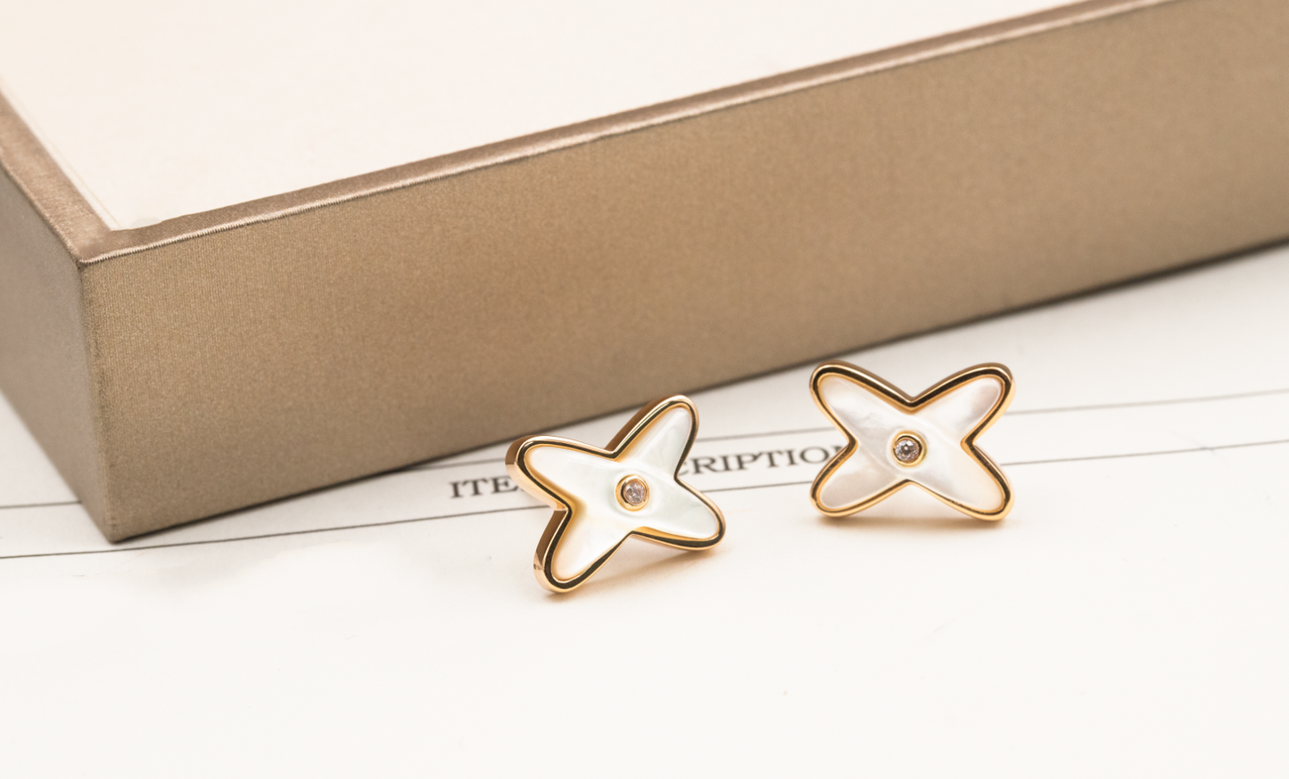 [Okajuri Jewelry]JEUX DE WHITE MOP ROSE GOLD DIAMOND EARRINGS