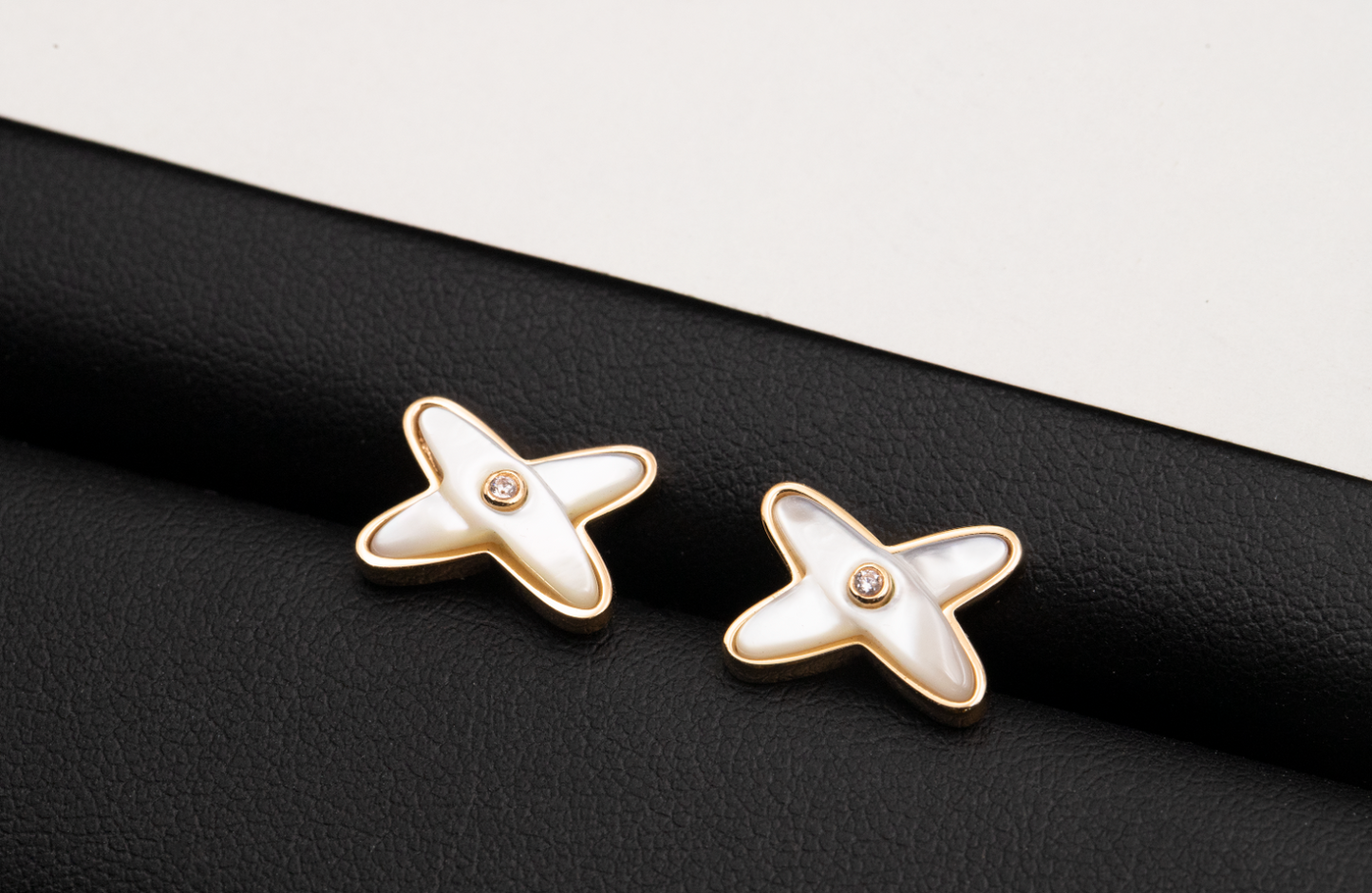 [Okajuri Jewelry]JEUX DE WHITE MOP ROSE GOLD DIAMOND EARRINGS