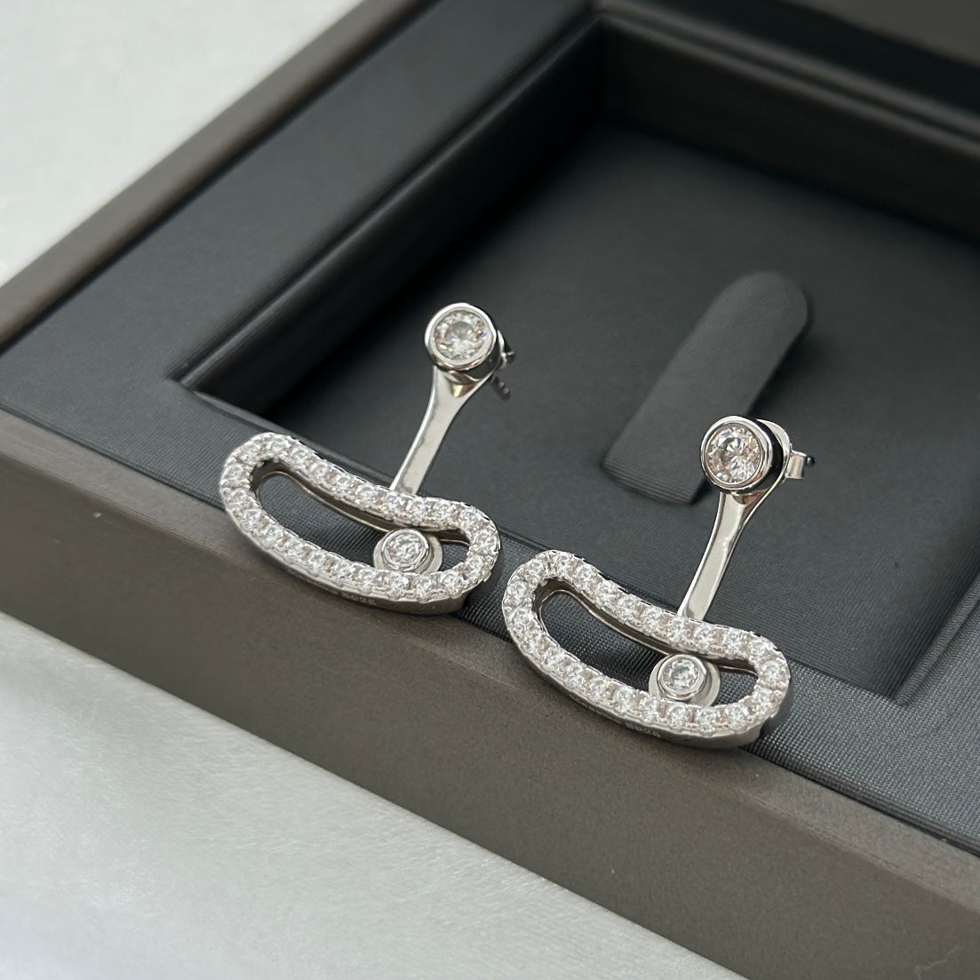 [Okajuri Jewelry]MOVE UNO SILVER DIAMOND EARRINGS