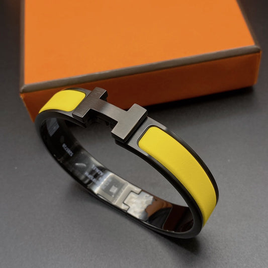 [Okajuri Jewelry]CLIC HM SO BLACK YELLOW BRACELET