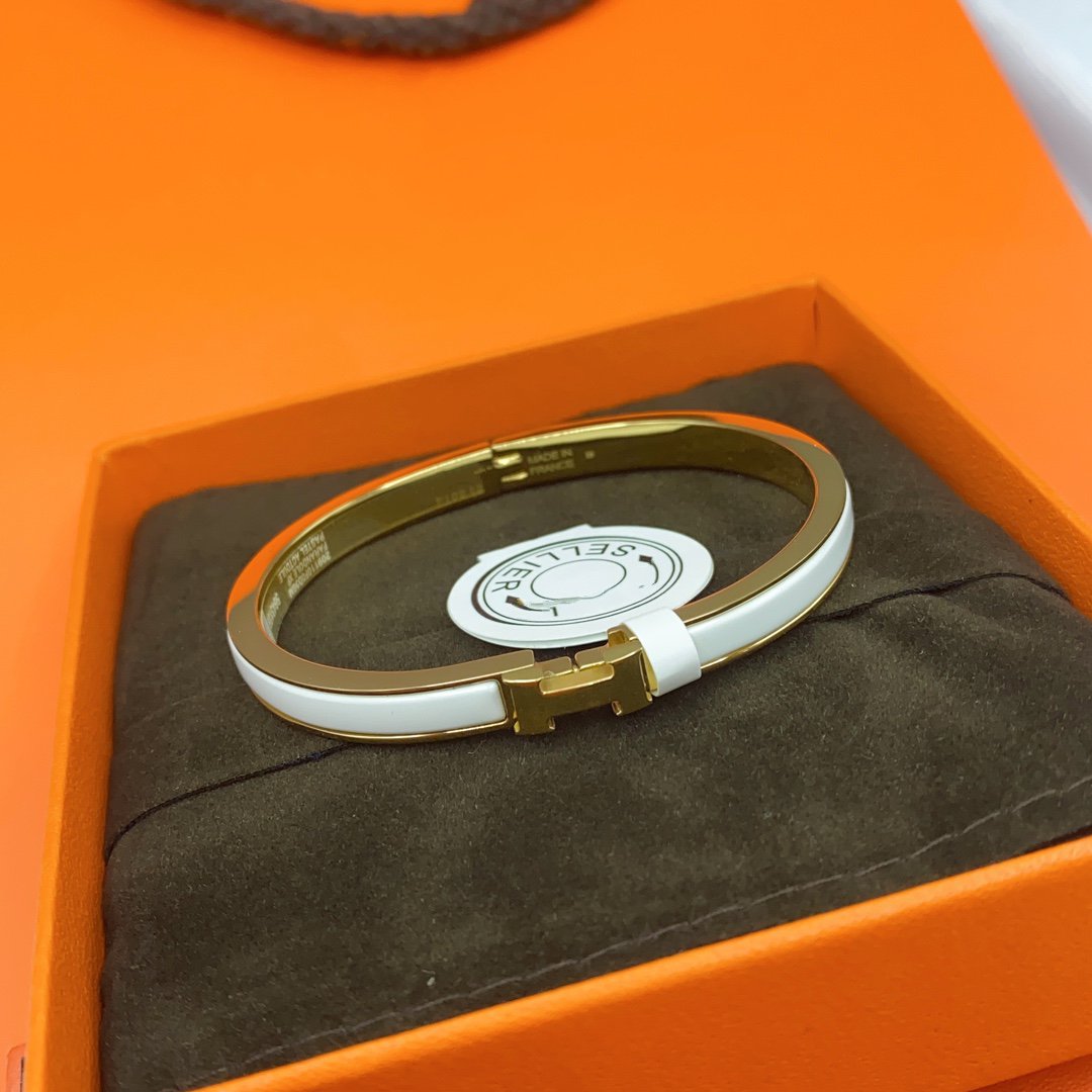 [Okajuri Jewelry]CLASSIC HM CLIC WHITE 8MM ENAMEL BRACELET