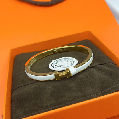 [Okajuri Jewelry]CLASSIC HM CLIC WHITE 8MM ENAMEL BRACELET