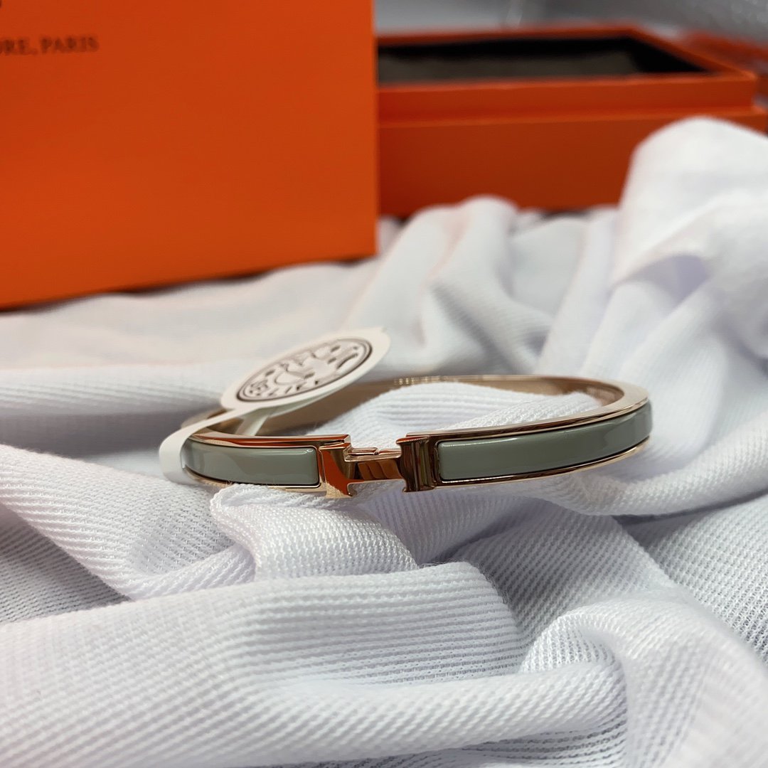 [Okajuri Jewelry]CLASSIC HM CLIC GREEN 8MM ENAMEL BRACELET