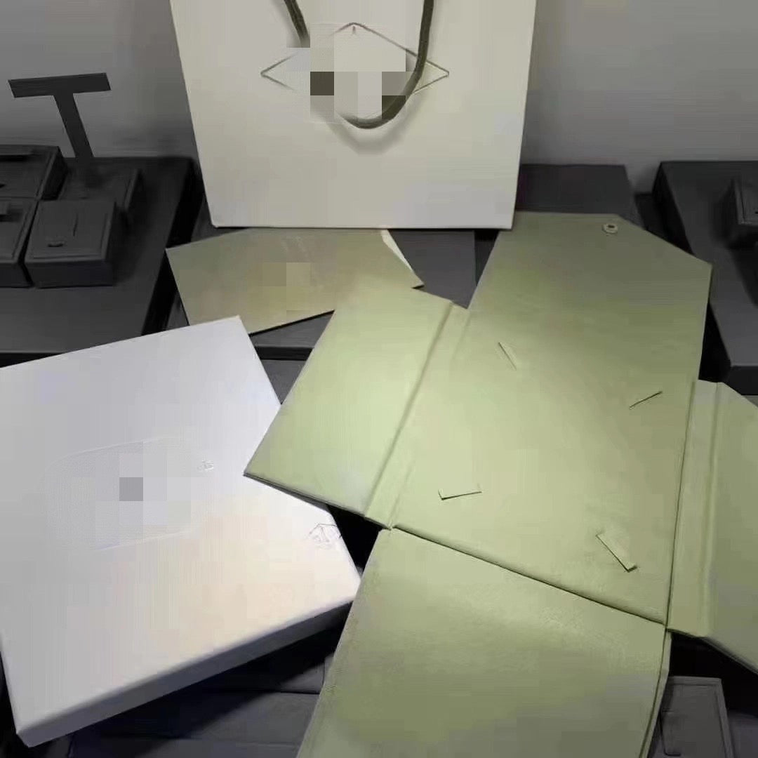 [Okajuri Jewelry]VA CLOVER BRACELET NECKLACE RING BOX GIFT BAG