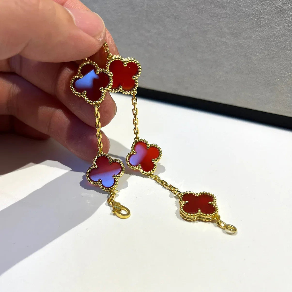[Okajuri Jewelry] CLOVER 5 MOTIF RED CORNELIAN BRACELET COLLECTION