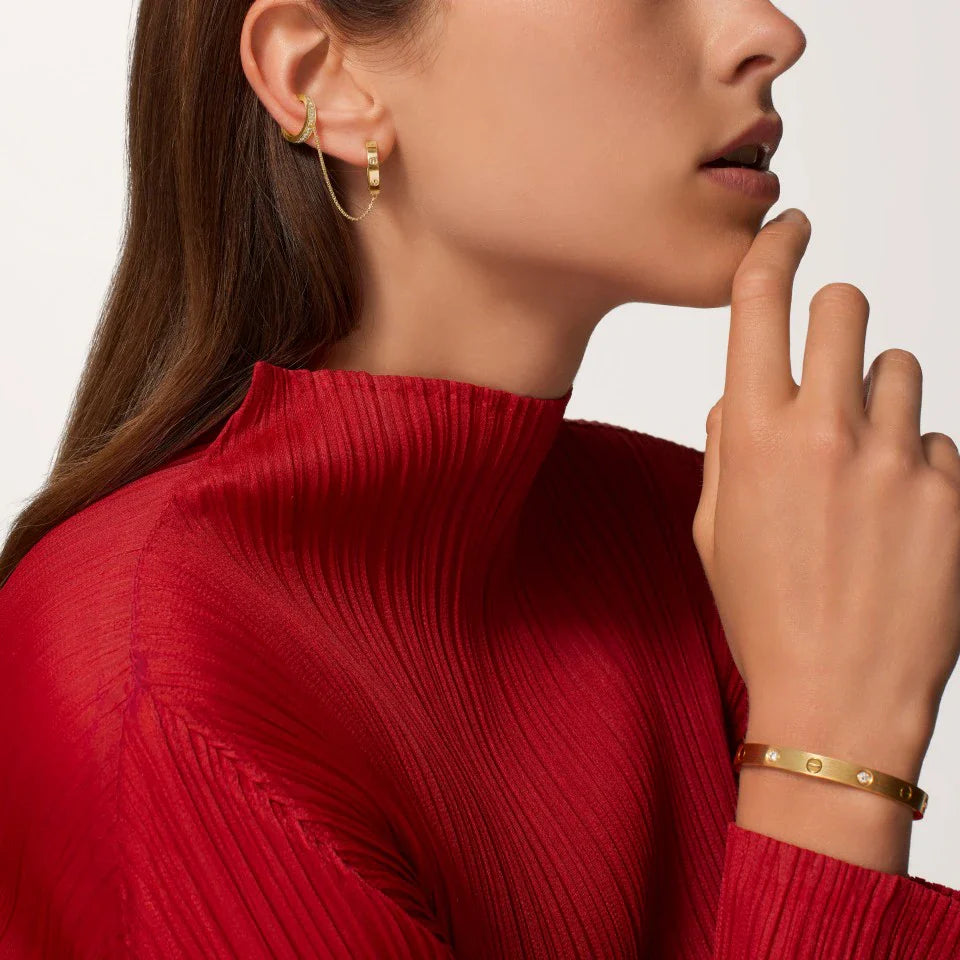 [Okajuri Jewelry] LOVE 3.0MM HALF DIAMOND EARRINGS