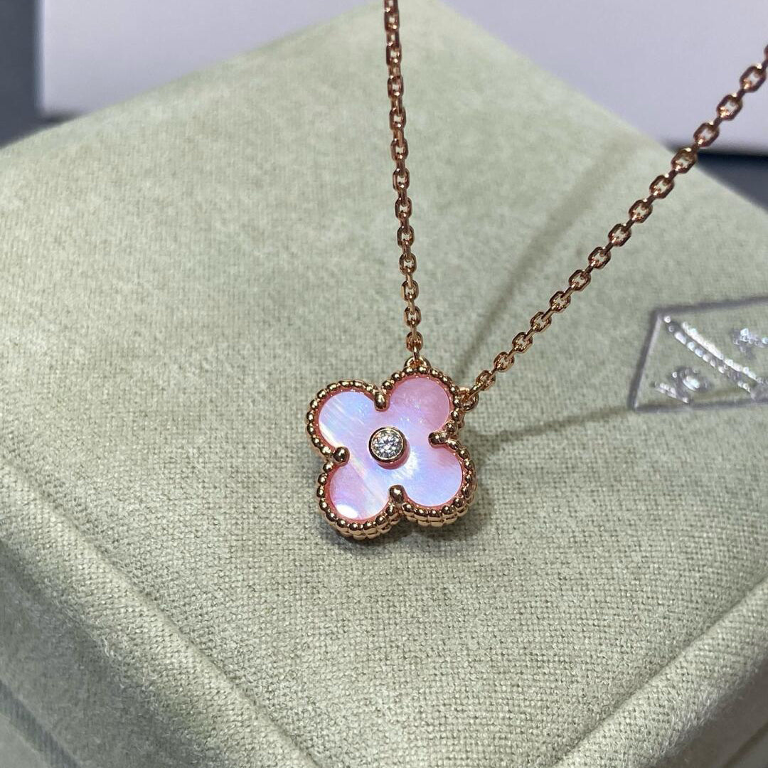 [Okajuri Jewelry]CLOVER 15MM DIAMOND PINK MOP NECKLACE