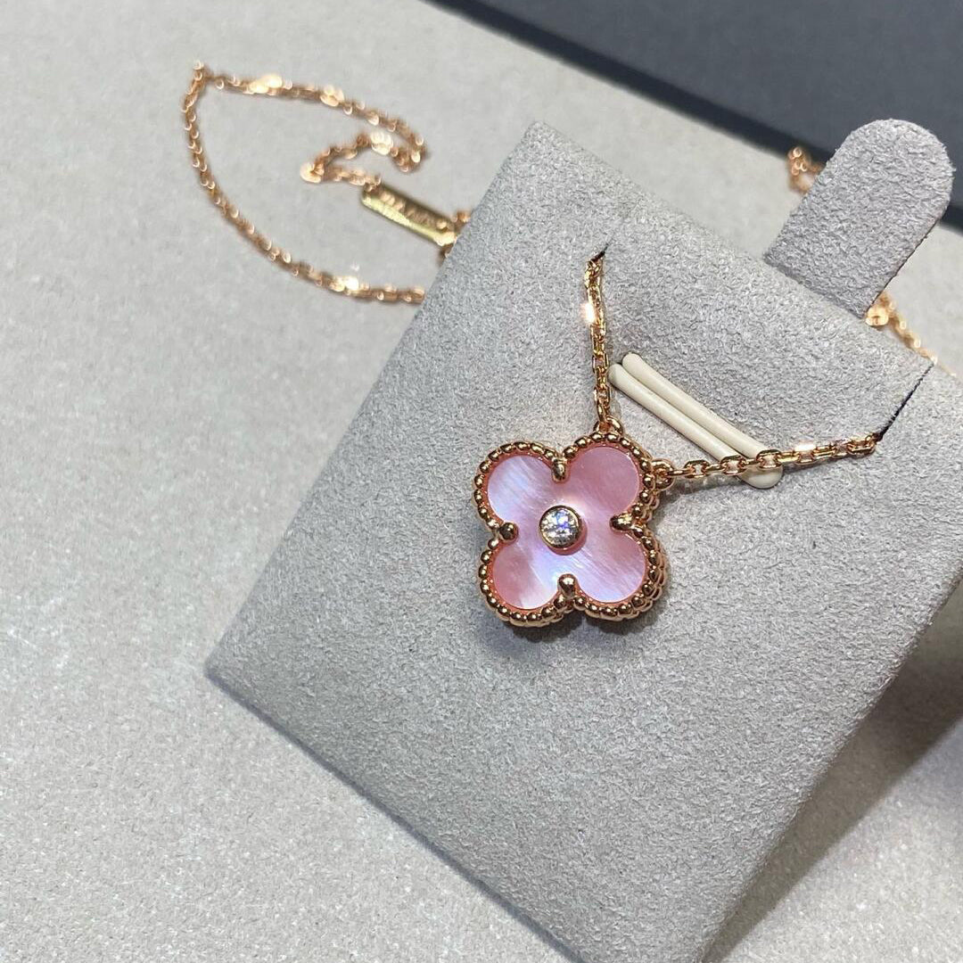 [Okajuri Jewelry]CLOVER 15MM DIAMOND PINK MOP NECKLACE