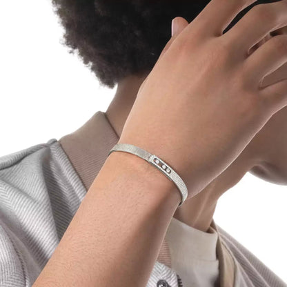[Okajuri Jewelry]Move Noa Ciselé half pavé bangle