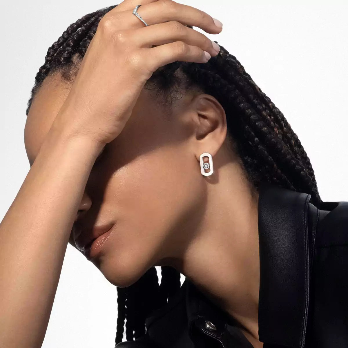 [Okajuri Jewelry]So Move Diamond Earrings in Yellow Gold