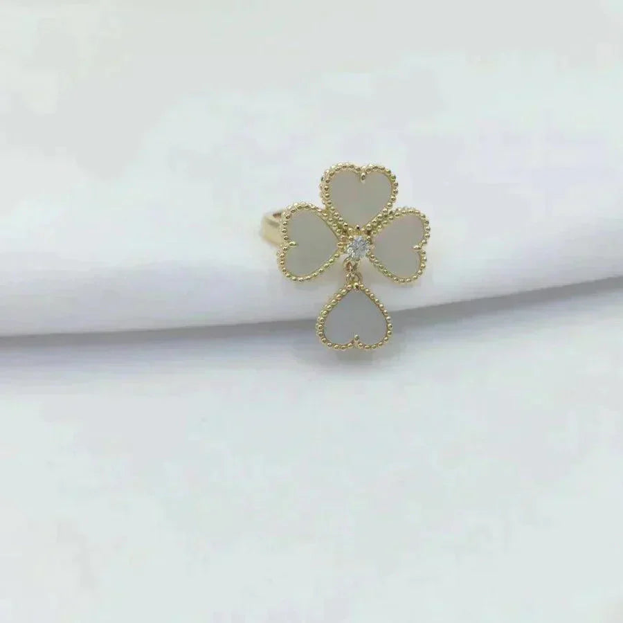 [Okajuri Jewelry]SWEET CLOVER WHITE MOP RING