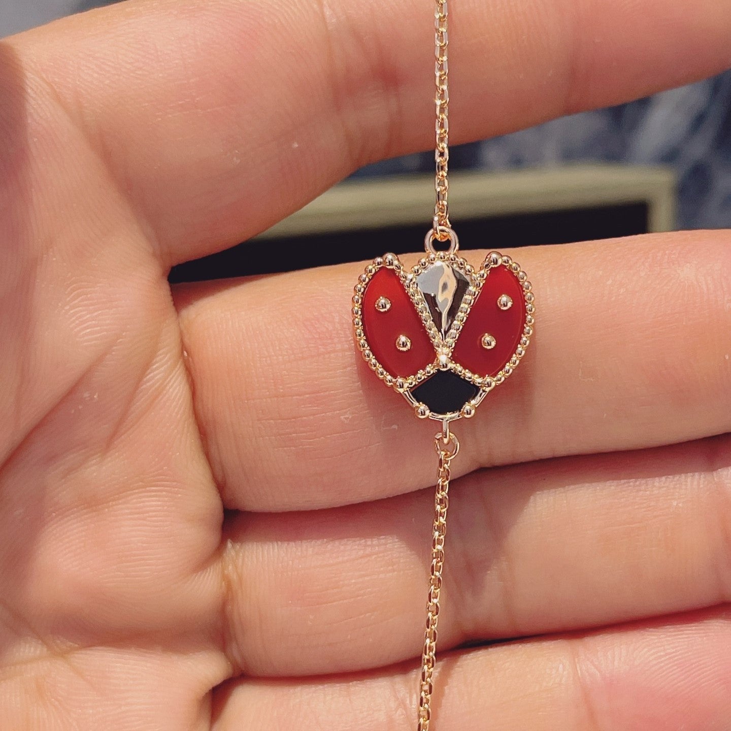 [Okajuri Jewelry]LUCKY SPRING 1 MOTIF PINK GOLD BRACELET