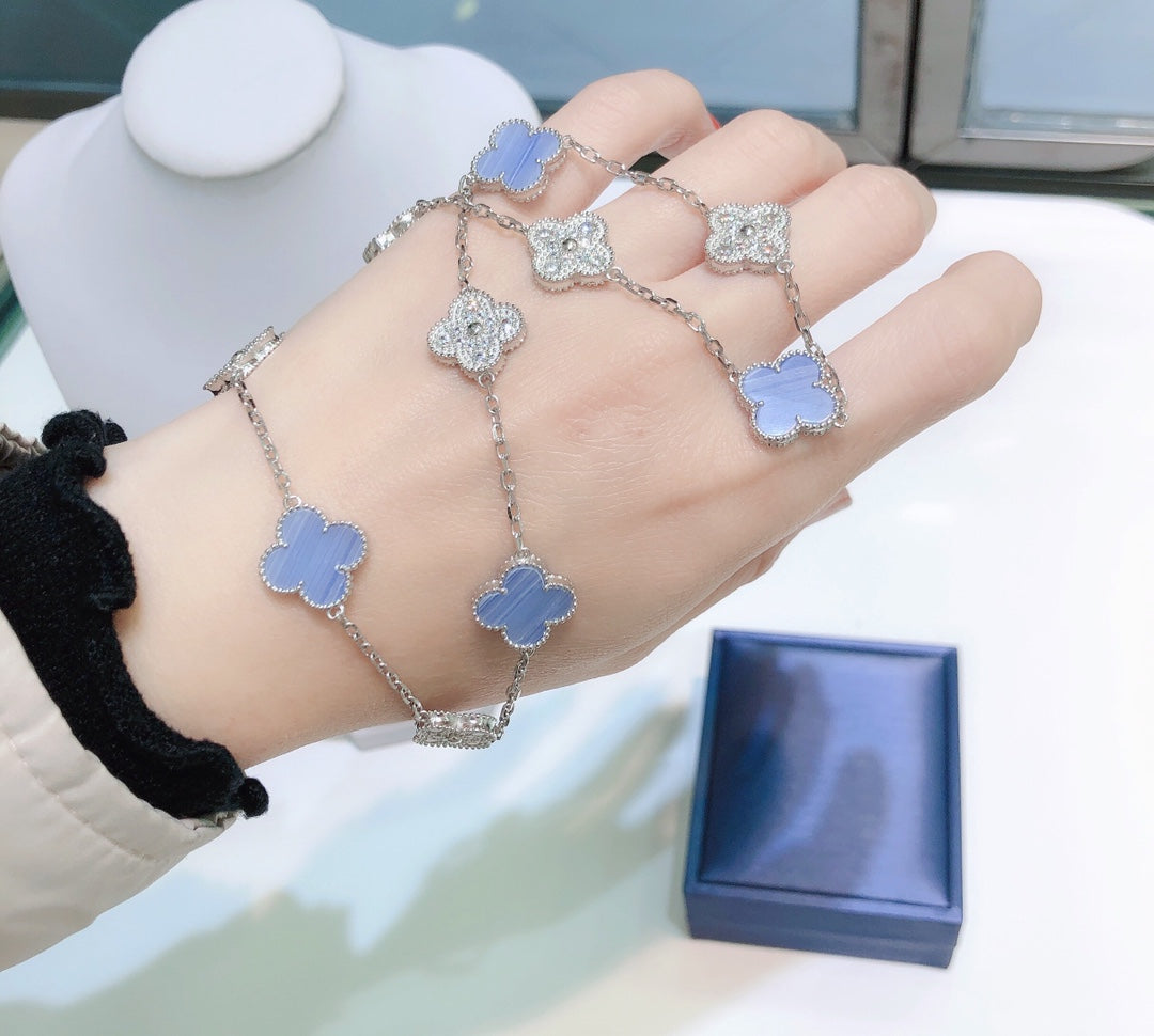 [Okajuri Jewelry]CLOVER 10 MOTIFS CHALCEDONY DIAMONDS SILVER NECKLACE